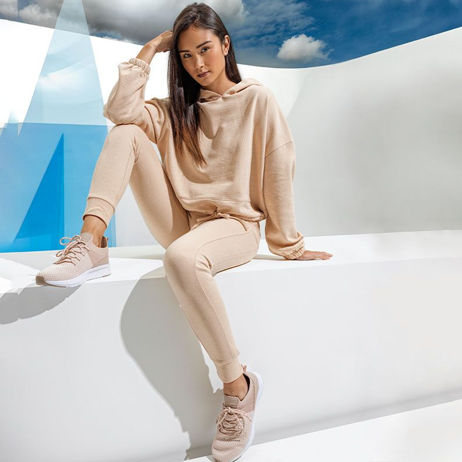 Over size cropped hoodie matching slim fit joggers lounge set