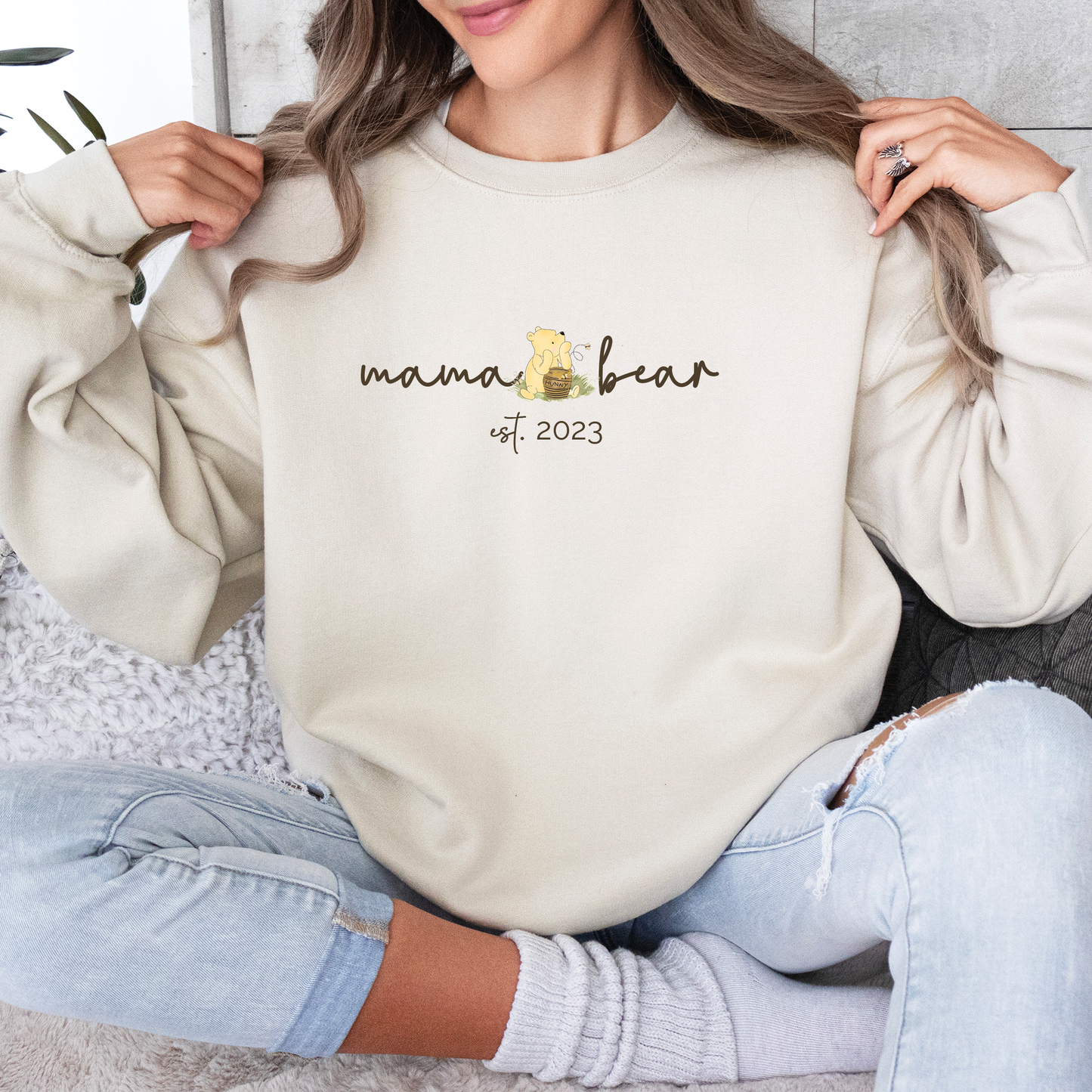 Personalised Mama Pooh Bear Est Sweatshirt