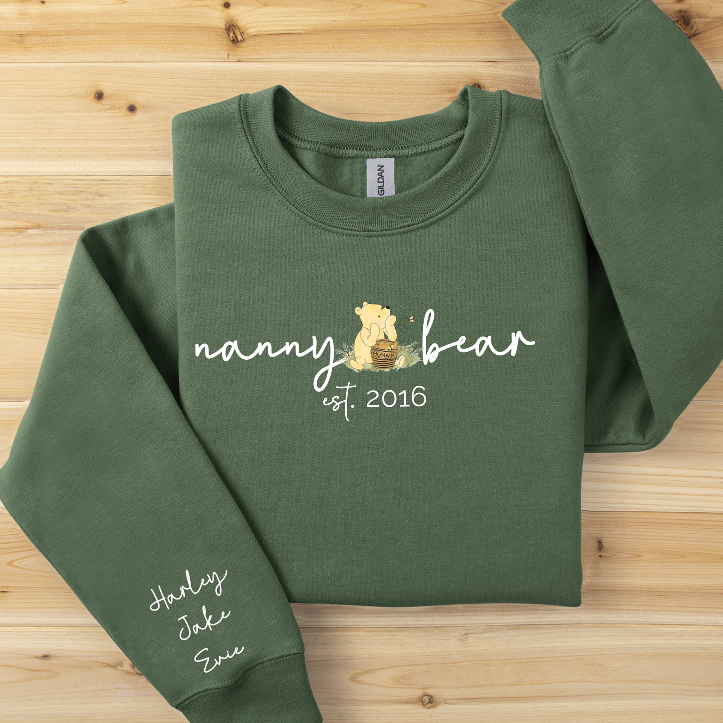 Personalised Mama Pooh Bear Est Sweatshirt